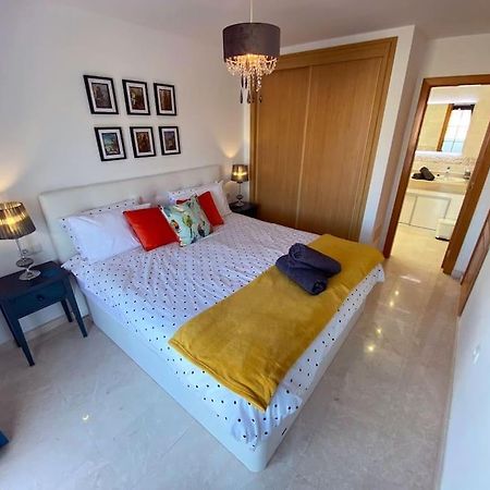 קורלחו Villa Nina 'Luxury Villa In The Sun' מראה חיצוני תמונה