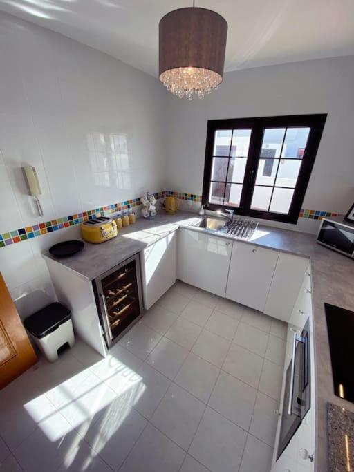 קורלחו Villa Nina 'Luxury Villa In The Sun' מראה חיצוני תמונה