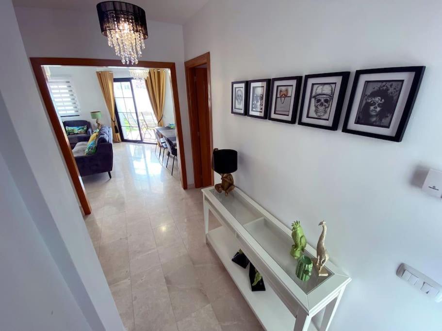 קורלחו Villa Nina 'Luxury Villa In The Sun' מראה חיצוני תמונה