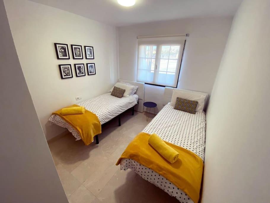 קורלחו Villa Nina 'Luxury Villa In The Sun' מראה חיצוני תמונה